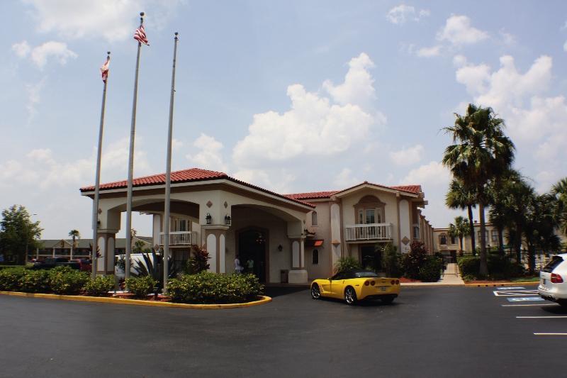 La Quinta Inn By Wyndham Orlando International Drive North Exterior photo