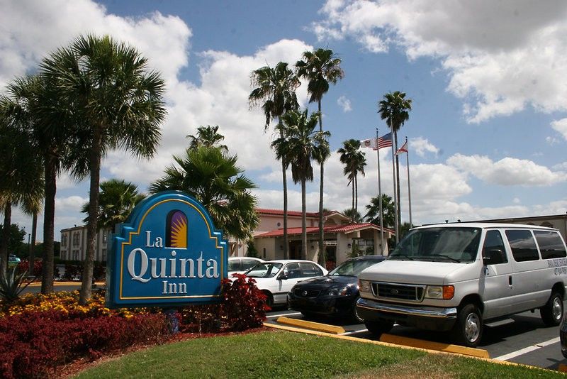 La Quinta Inn By Wyndham Orlando International Drive North Exterior photo