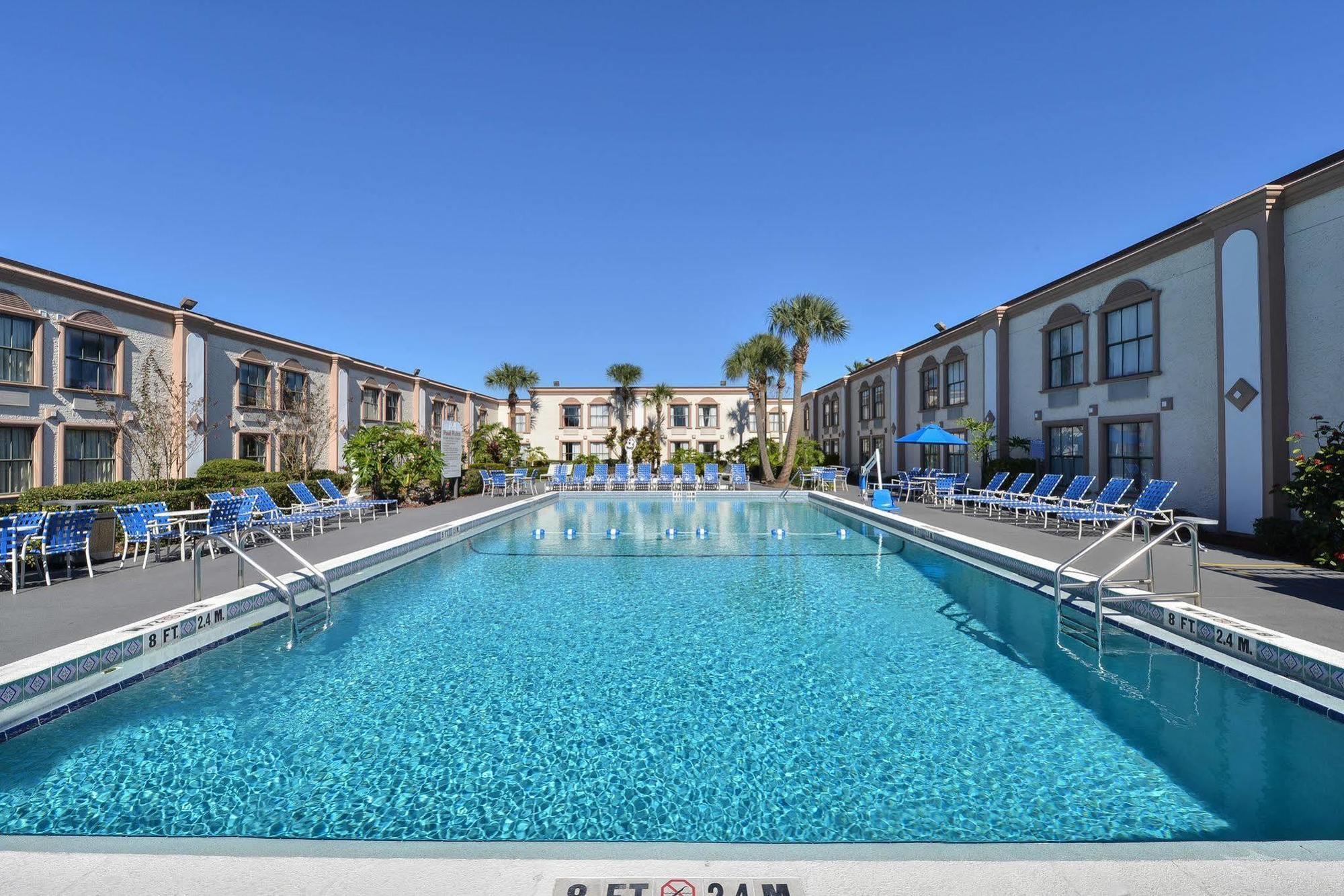 La Quinta Inn By Wyndham Orlando International Drive North Exterior photo